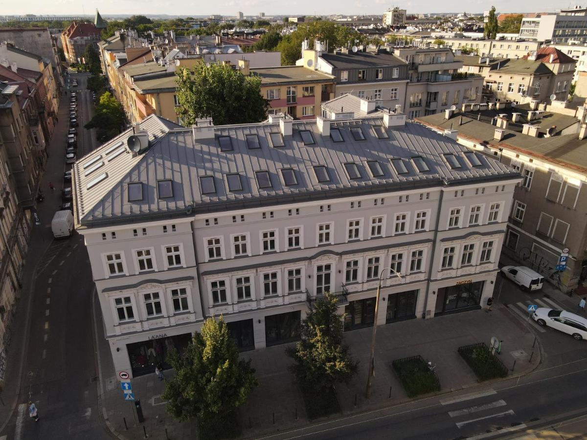 Plantonia Aparthotel Краков Экстерьер фото